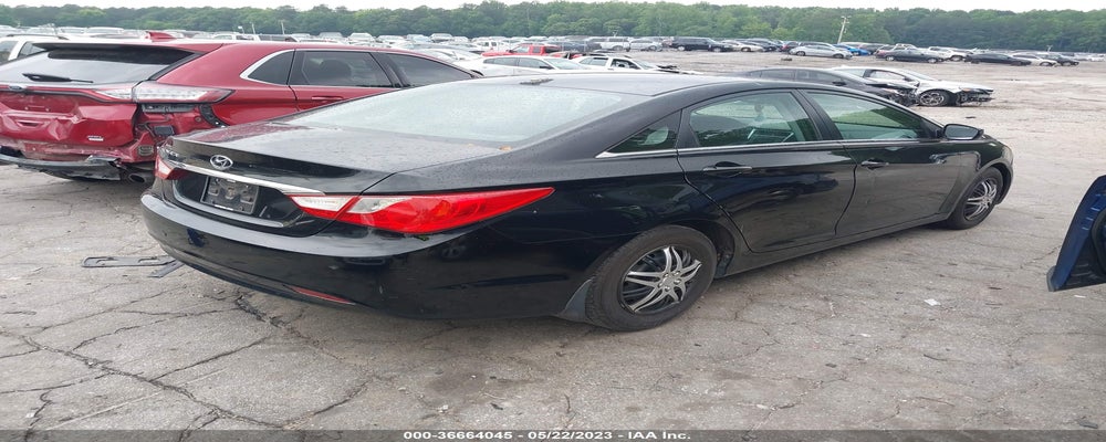 5NPEB4AC1DH568833 2013 HYUNDAI SONATA photo no. 4