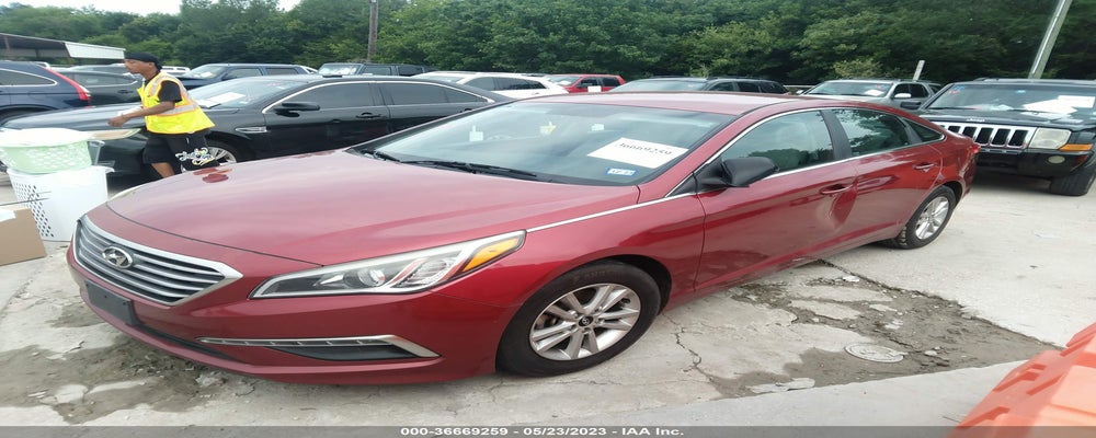 5NPE24AF0FH063993 2015 HYUNDAI SONATA photo no. 2