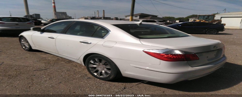 KMHGC4DE5BU132018 2011 HYUNDAI GENESIS photo no. 3