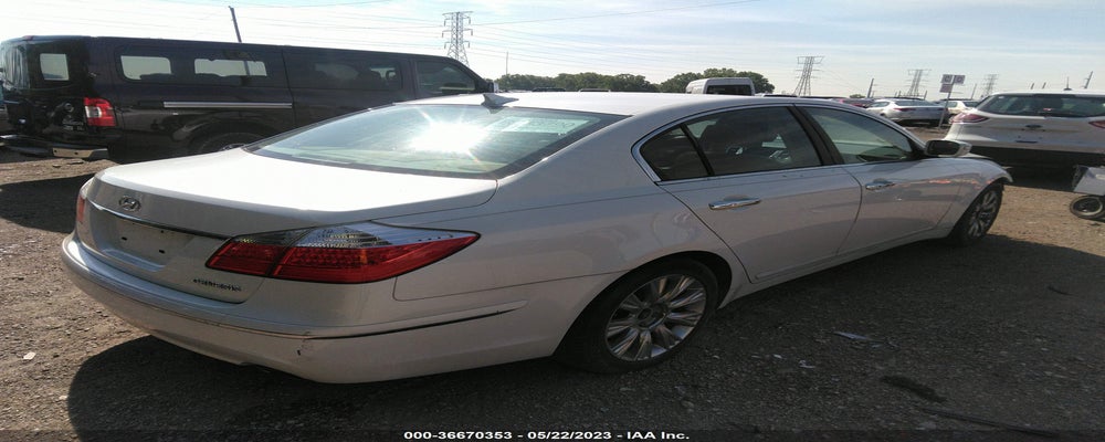 KMHGC4DE5BU132018 2011 HYUNDAI GENESIS photo no. 4