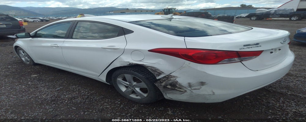 5NPDH4AE5DH353340 2013 HYUNDAI ELANTRA photo no. 3