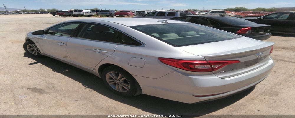 5NPE24AF7GH322335 2016 HYUNDAI SONATA photo no. 3