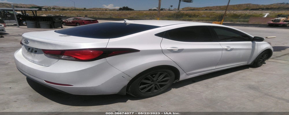 5NPDH4AE9FH622698 2015 HYUNDAI ELANTRA photo no. 4