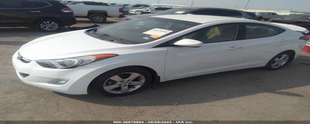5NPDH4AE2DH373268 2013 HYUNDAI ELANTRA photo no. 2