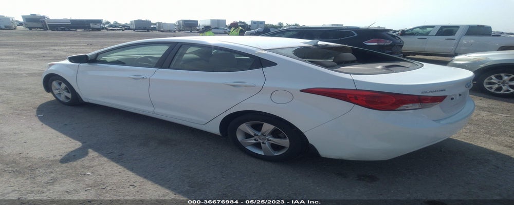 5NPDH4AE2DH373268 2013 HYUNDAI ELANTRA photo no. 3