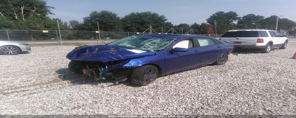 KMHLM4AG5PU427225 2023 HYUNDAI ELANTRA photo no. 2