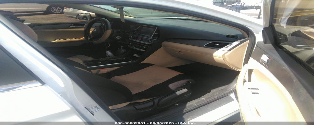 5NPE24AF3KH741131 2019 HYUNDAI SONATA photo no. 5