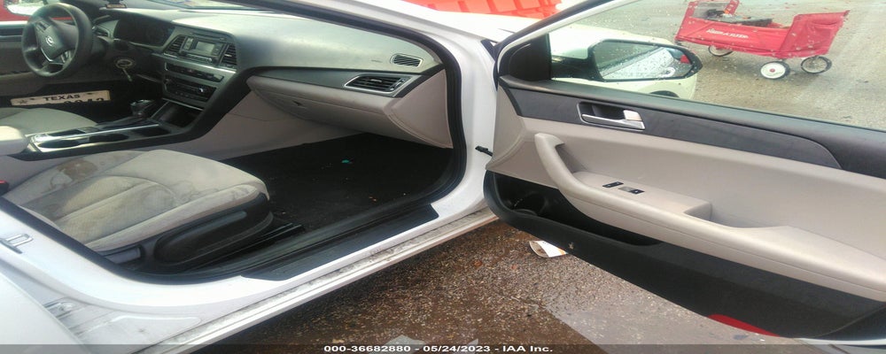 5NPE24AF3HH465901 2017 HYUNDAI SONATA photo no. 5