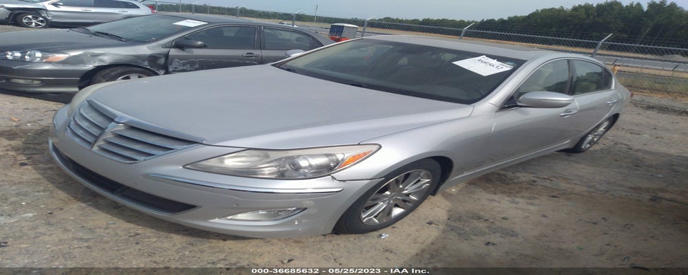 KMHGC4DD4CU207266 2012 HYUNDAI GENESIS photo no. 2