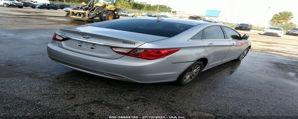 5NPEB4AC1DH510365 2013 HYUNDAI SONATA photo no. 4