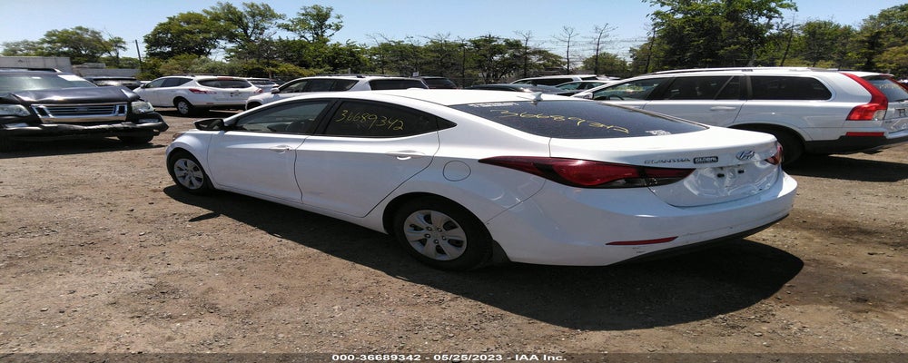 5NPDH4AEXGH720270 2016 HYUNDAI ELANTRA photo no. 3