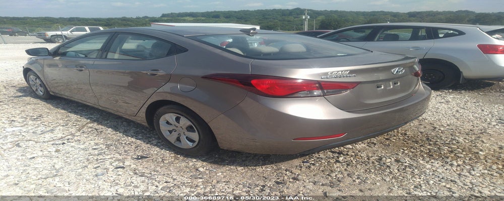 5NPDH4AE0GH765010 2016 HYUNDAI ELANTRA photo no. 3