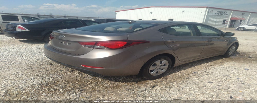 5NPDH4AE0GH765010 2016 HYUNDAI ELANTRA photo no. 4