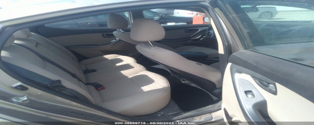 5NPDH4AE0GH765010 2016 HYUNDAI ELANTRA photo no. 8