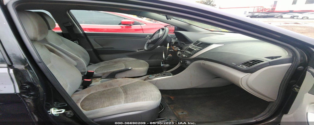 KMHCT4AE5HU352013 2017 HYUNDAI ACCENT photo no. 5