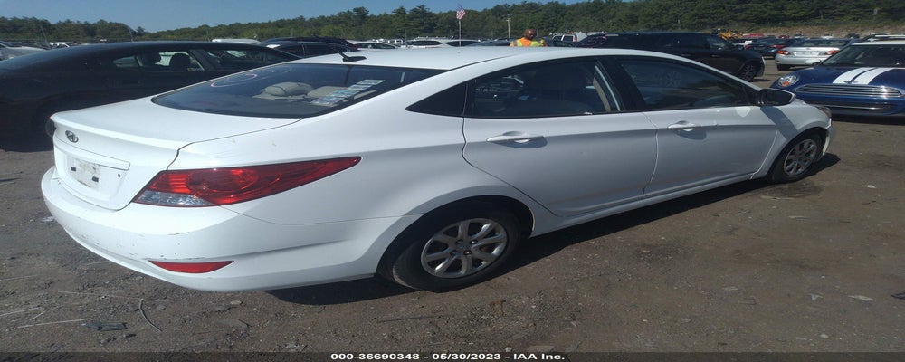 KMHCT4AE3DU452122 2013 HYUNDAI ACCENT photo no. 4