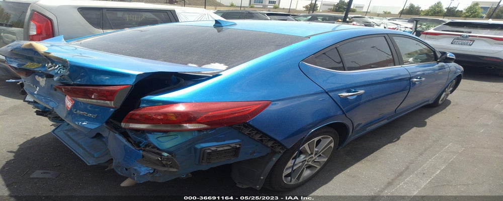 KMHD84LF2HU263995 2017 HYUNDAI ELANTRA photo no. 4