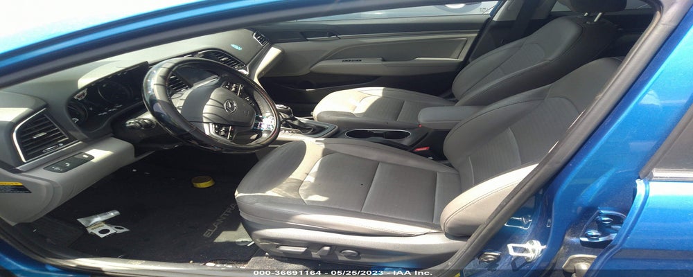 KMHD84LF2HU263995 2017 HYUNDAI ELANTRA photo no. 5