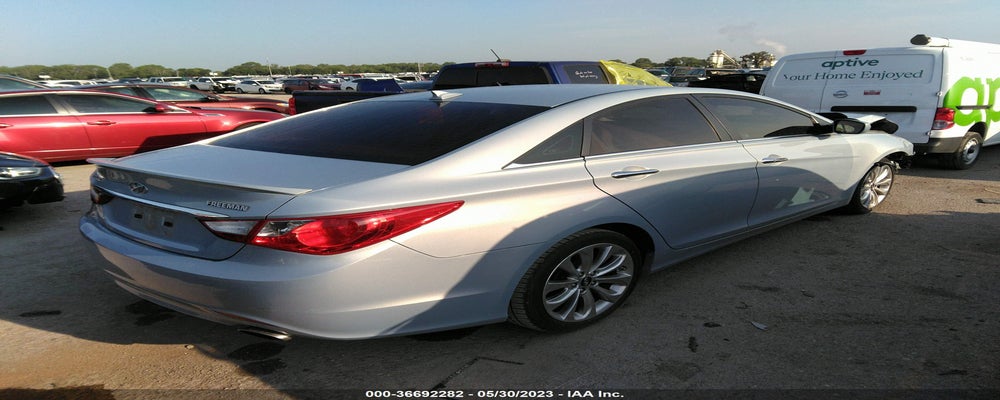 5NPEC4AC8DH702637 2013 HYUNDAI SONATA photo no. 4