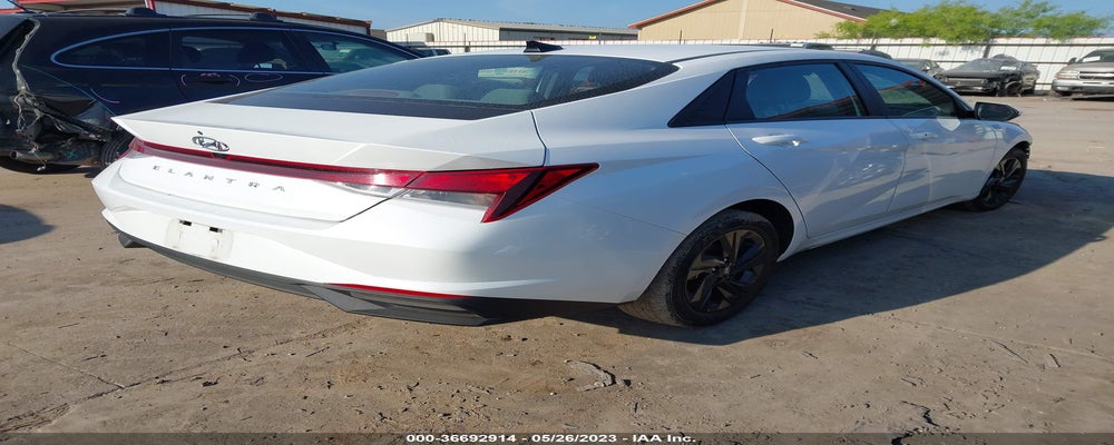 5NPLM4AG1MH052136 2021 HYUNDAI ELANTRA photo no. 4