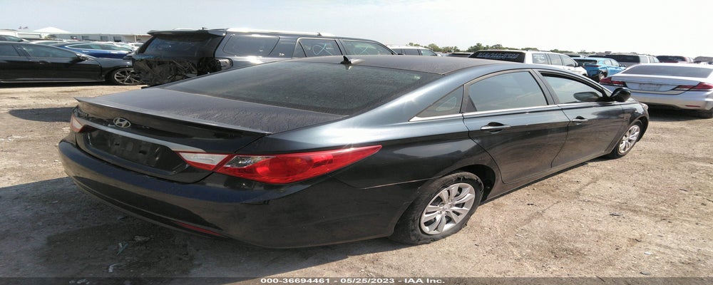 5NPEB4AC9BH222445 2011 HYUNDAI SONATA photo no. 4
