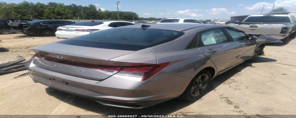 KMHLM4AG7NU333702 2022 HYUNDAI ELANTRA photo no. 4