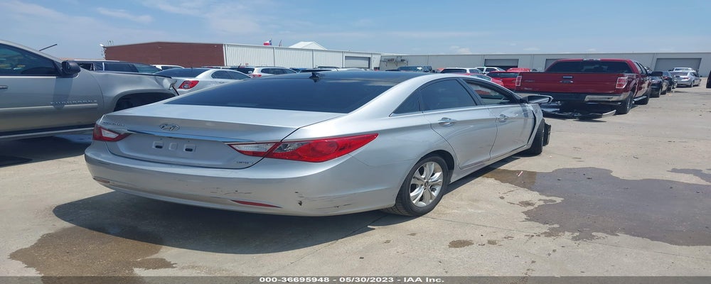 5NPEC4AC2CH469885 2012 HYUNDAI SONATA photo no. 4