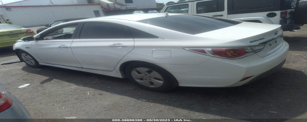 KMHEC4A4XCA047682 2012 HYUNDAI SONATA photo no. 3