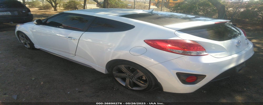 KMHTC6AE1FU231388 2015 HYUNDAI VELOSTER photo no. 3