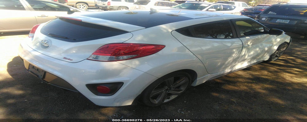 KMHTC6AE1FU231388 2015 HYUNDAI VELOSTER photo no. 4