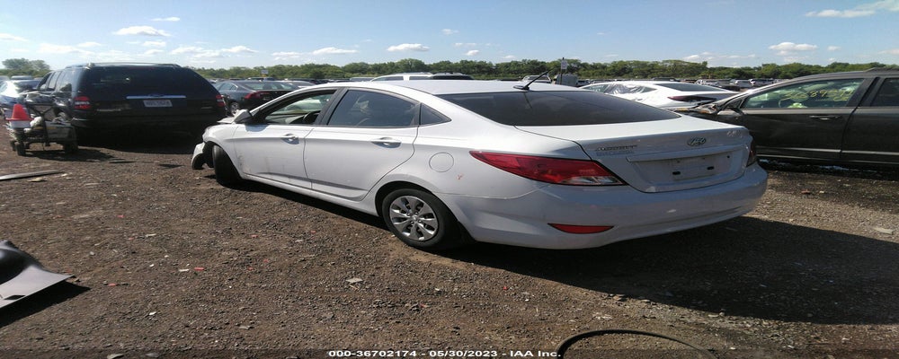KMHCT4AE9HU365752 2017 HYUNDAI ACCENT photo no. 3
