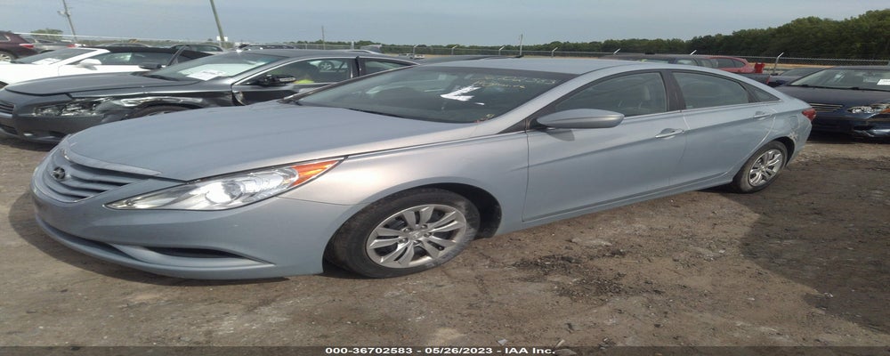 5NPEB4AC2BH096400 2011 HYUNDAI SONATA photo no. 2