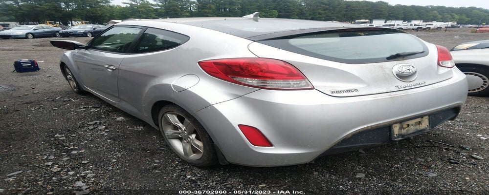 KMHTC6AD9CU051207 2012 HYUNDAI VELOSTER photo no. 3