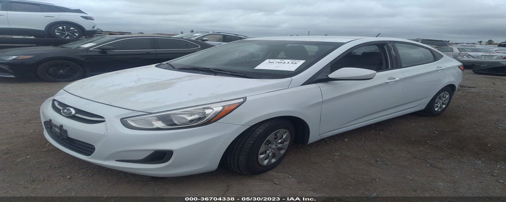 KMHCT4AE6HU372044 2017 HYUNDAI ACCENT photo no. 2