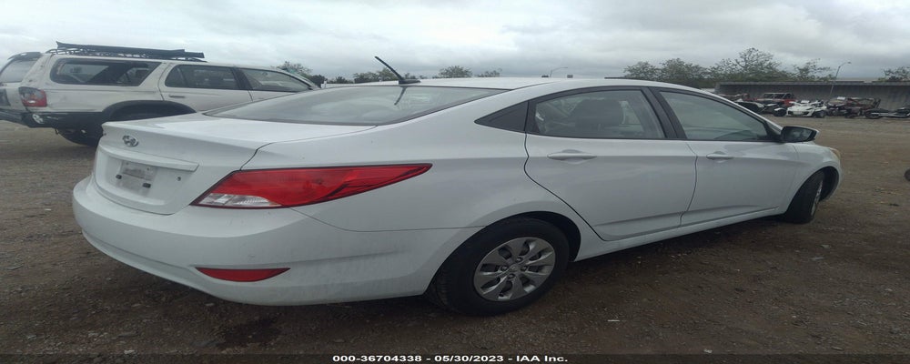 KMHCT4AE6HU372044 2017 HYUNDAI ACCENT photo no. 4
