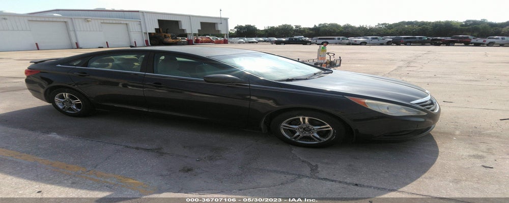 5NPEB4AC7BH024933 2011 HYUNDAI SONATA photo no. 5