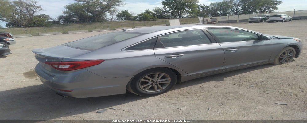 5NPE24AF4HH516869 2017 HYUNDAI SONATA photo no. 4