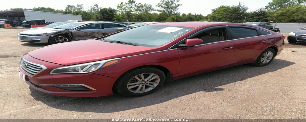 5NPE24AF0FH145691 2015 HYUNDAI SONATA photo no. 2