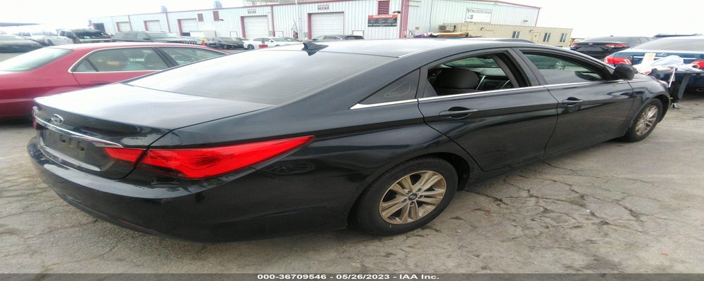 5NPEB4AC2CH417885 2012 HYUNDAI SONATA photo no. 4
