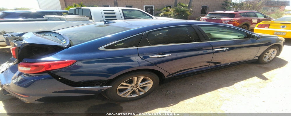 5NPE24AF4HH445530 2017 HYUNDAI SONATA photo no. 4