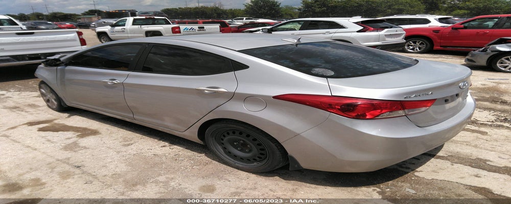 KMHDH4AE9DU567717 2013 HYUNDAI ELANTRA photo no. 3