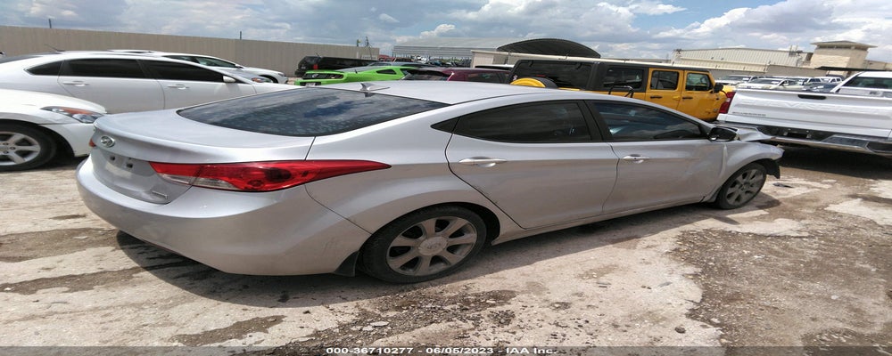 KMHDH4AE9DU567717 2013 HYUNDAI ELANTRA photo no. 4