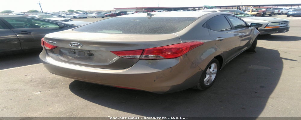 5NPDH4AE4DH249258 2013 HYUNDAI ELANTRA photo no. 4