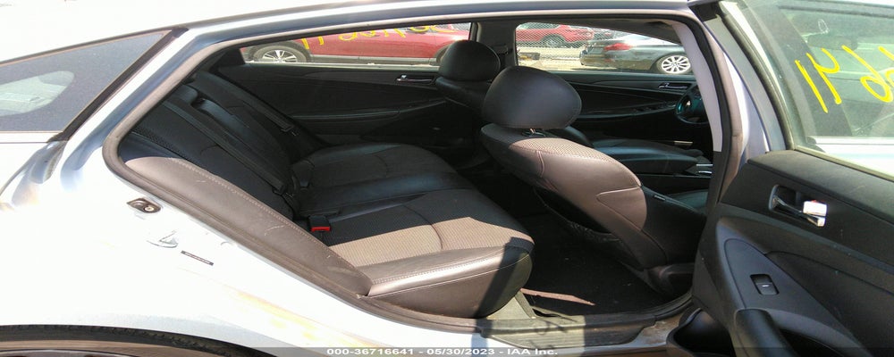 5NPEC4AB2BH263990 2011 HYUNDAI SONATA photo no. 8
