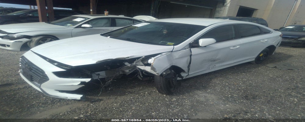 5NPE24AF3JH673539 2018 HYUNDAI SONATA photo no. 2