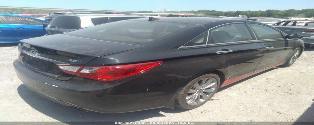 5NPEC4ABXBH315592 2011 HYUNDAI SONATA photo no. 4