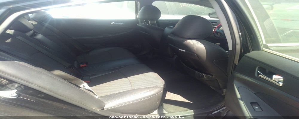 5NPEC4ABXBH315592 2011 HYUNDAI SONATA photo no. 8