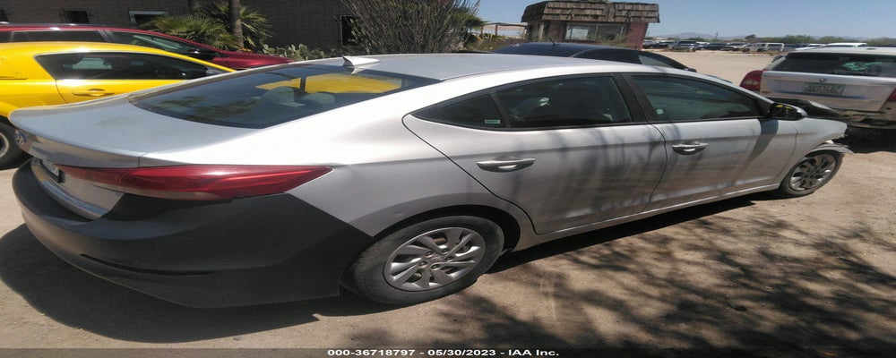 5NPD74LF6HH180717 2017 HYUNDAI ELANTRA photo no. 4