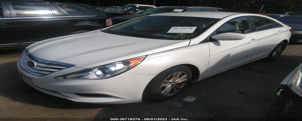 5NPEB4AC3DH709692 2013 HYUNDAI SONATA photo no. 2