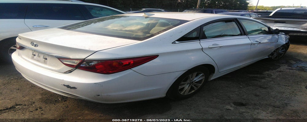 5NPEB4AC3DH709692 2013 HYUNDAI SONATA photo no. 4